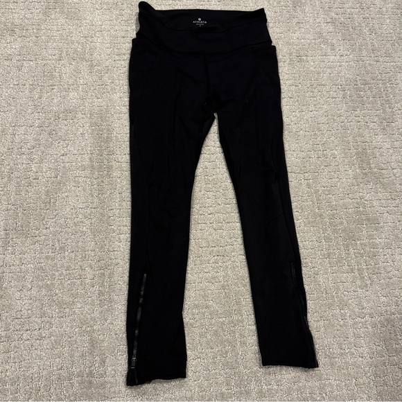 Athleta Stash Pocket Tight with zippers - S - Picture 2 of 3